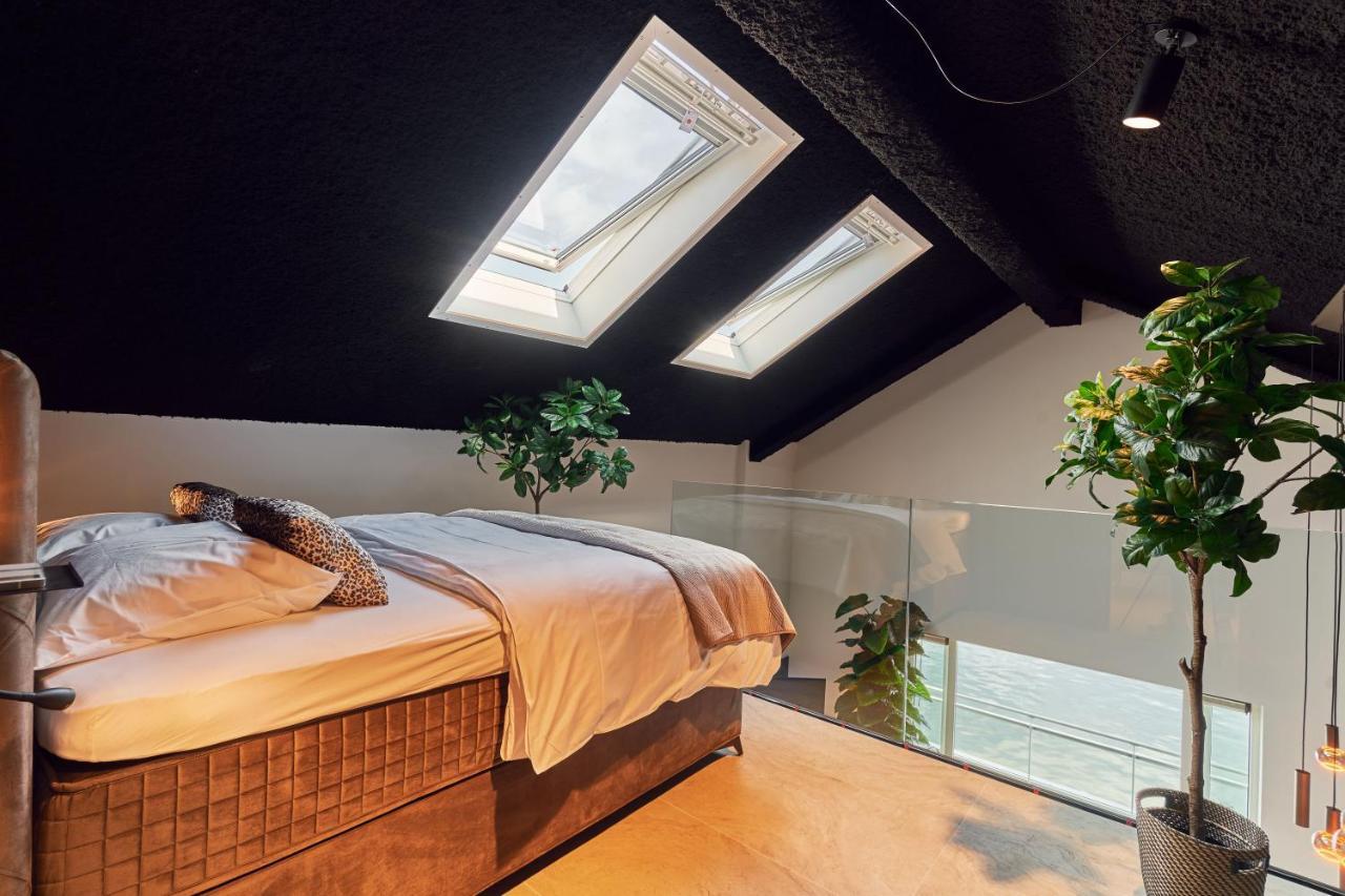Nomad Water Lodge Harderwijk Esterno foto