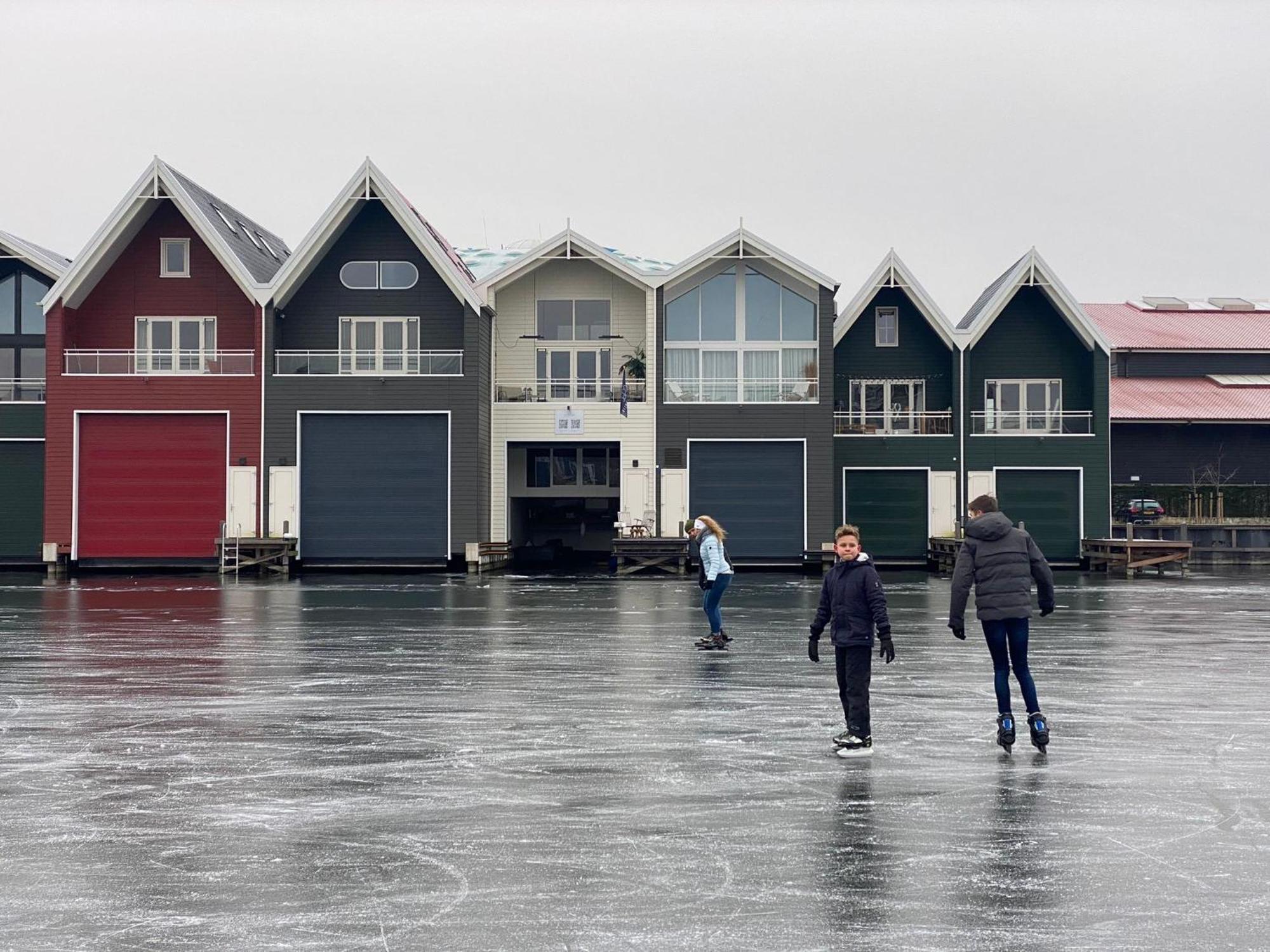 Nomad Water Lodge Harderwijk Esterno foto